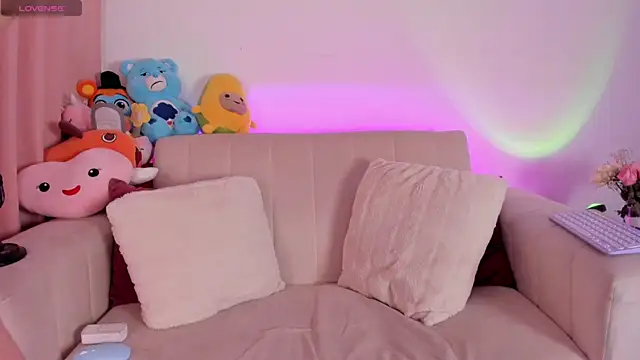 Snapshot of DAKOTA_LOVEE chatting on February 22, 4:51 am DAKOTA LOVEE online show from February 22, 4:51 am