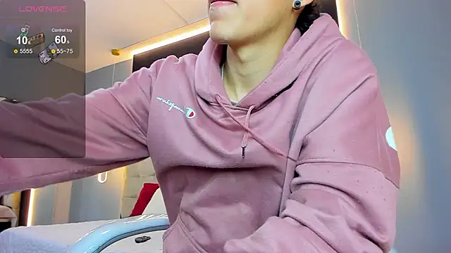 Lobo 17  online show from March 17, 3:44 am