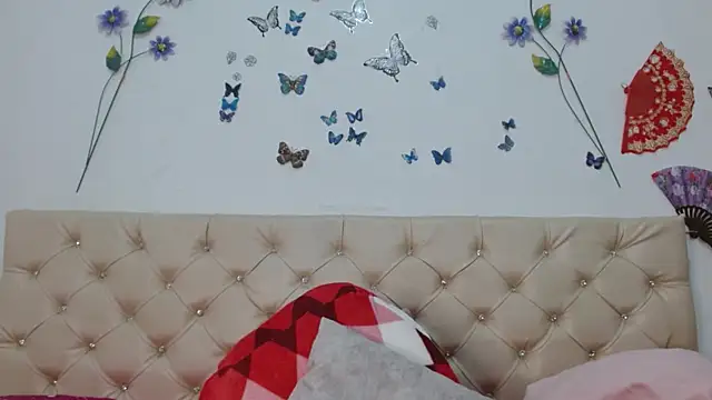 Snapshot of marlymilf6 chatting on March 4, 11:11 pm marlymilf6 online show from March 4, 11:11 pm