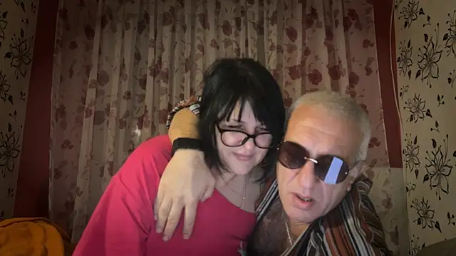 Snapshot of StellarTeam chatting on November 6, 11:15 pm StellarTeam online show from November 6, 11:15 pm