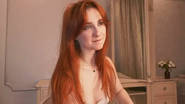 EsmaCrumbley online show from February 28, 4:21 am