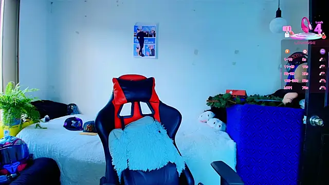 Snapshot of twink_sebas_ chatting on November 15, 2:35 pm twink sebas online show from November 15, 2:35 pm