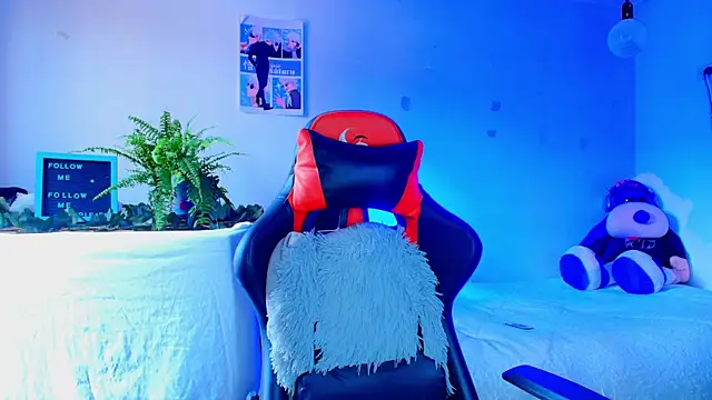 Snapshot of twink_sebas_ chatting on November 19, 5:02 pm twink sebas online show from November 19, 5:02 pm