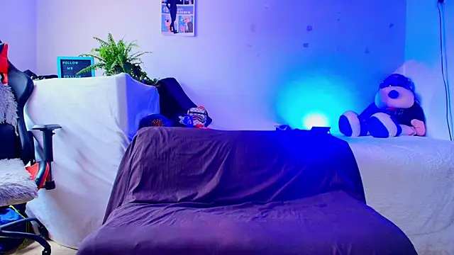 Snapshot of twink_sebas_ chatting on November 20, 4:51 pm twink sebas online show from November 20, 4:51 pm