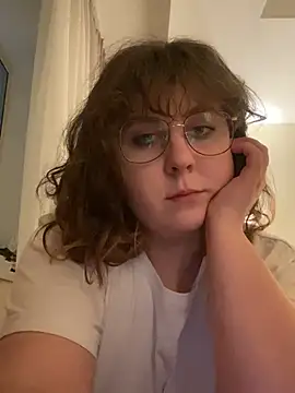 Snapshot of cinnabon_ chatting on December 31, 6:46 pm cinnabon online show from December 31, 6:46 pm