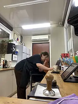 Snapshot of cinnabon_ chatting on January 25, 3:09 pm cinnabon online show from January 25, 3:09 pm