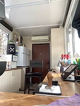 Snapshot of cinnabon_ chatting on February 5, 11:02 am cinnabon online show from February 5, 11:02 am