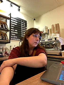 Snapshot of cinnabon_ chatting on October 13, 1:22 pm cinnabon online show from October 13, 1:22 pm