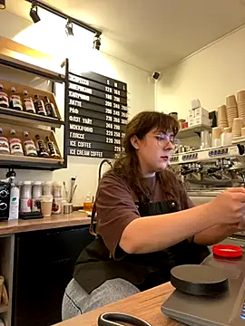 Snapshot of cinnabon_ chatting on October 15, 11:43 am cinnabon online show from October 15, 11:43 am