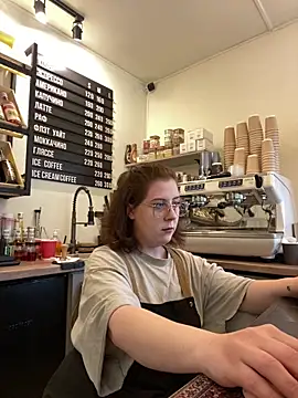 Snapshot of cinnabon_ chatting on May 16, 8:55 am cinnabon online show from May 16, 8:55 am