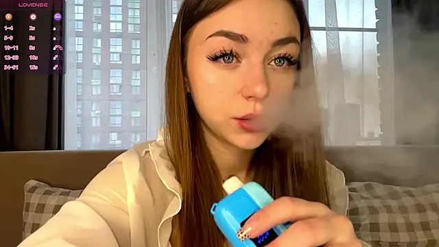 LindaFarmer online show from September 26, 4:05 am