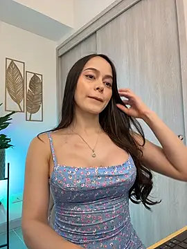 Snapshot of rubyhill_2711 chatting on February 7, 12:14 am rubyhill 2711 online show from February 7, 12:14 am