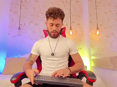 rikkostuff online show from October 5, 4:27 pm