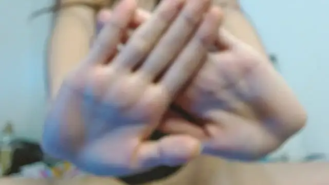 Snapshot of Kim_19 chatting on February 9, 4:57 am Kim 19 online show from February 9, 4:57 am