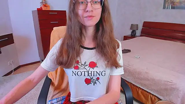 Pantyhose Mila online show from February 14, 8:38 pm