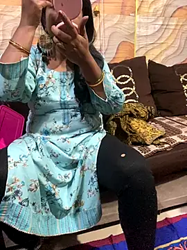 Snapshot of Tameesh_sexy_mistress chatting on December 14, 4:56 pm Tameesh sexy mistress online show from December 14, 4:56 pm