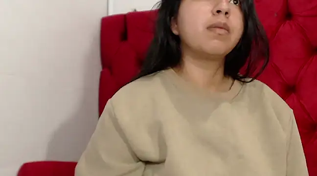 CarolineBrunx online show from February 11, 10:59 am