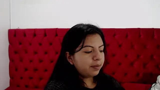 CarolineBrunx online show from February 18, 4:15 am