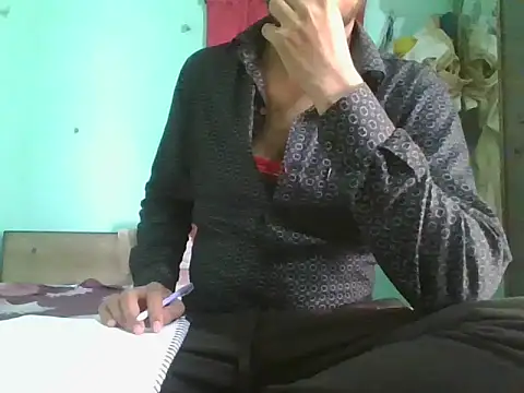 Snapshot of Ishan003 chatting on October 27, 4:49 am Ishan003 online show from October 27, 4:49 am