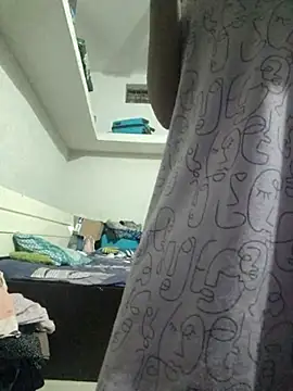 Snapshot of Priya_Strip chatting on October 12, 6:40 pm Priya Strip online show from October 12, 6:40 pm