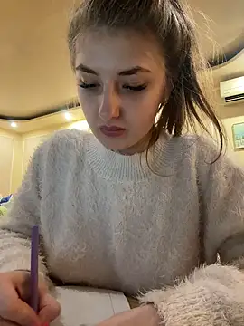 Snapshot of sexyy_girl_ chatting on December 20, 3:10 pm sexyy girl online show from December 20, 3:10 pm