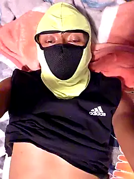 Snapshot of Jovende28 chatting on October 30, 12:23 am Jovende28 online show from October 30, 12:23 am