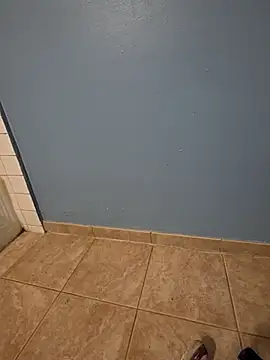 Snapshot of Jovende28 chatting on November 8, 9:42 am Jovende28 online show from November 8, 9:42 am