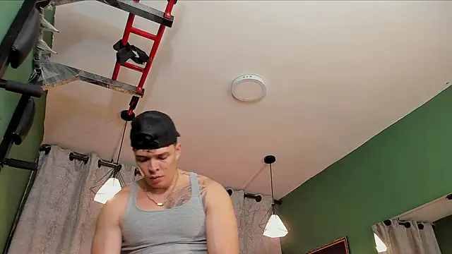 Snapshot of Jake_Tylerr_ chatting on November 22, 12:53 am Jake Tylerr online show from November 22, 12:53 am