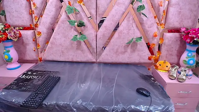 CataleyaLars20 online show from February 3, 12:47 pm