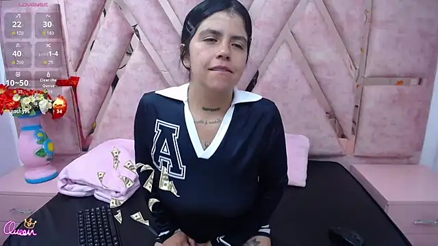 CataleyaLars20 online show from April 10, 1:05 pm