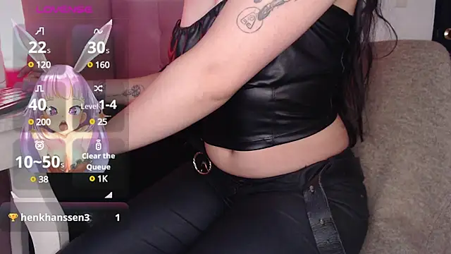 Snapshot of sofi_66 chatting on December 6, 7:56 pm sofi 66 online show from December 6, 7:56 pm