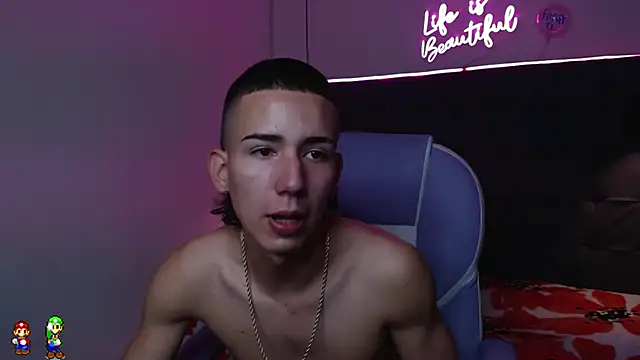 JackSwan18 online show from December 5, 5:06 pm