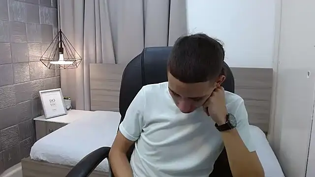 JackSwan18 online show from December 27, 6:10 pm