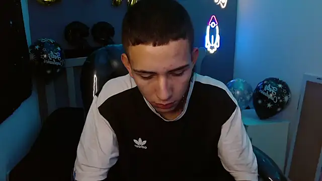 JackSwan18 online show from January 4, 7:02 pm