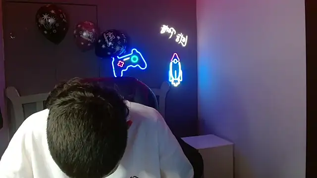 JackSwan18 online show from January 6, 12:46 pm