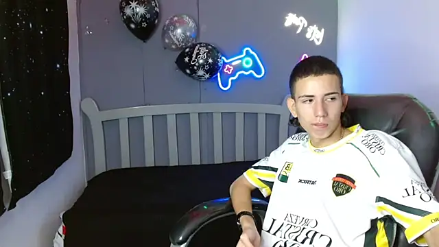 JackSwan18 online show from January 7, 12:31 pm