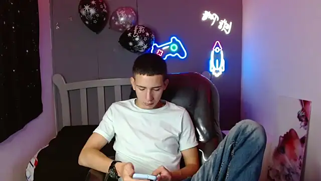 JackSwan18 online show from January 10, 12:36 pm