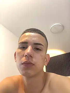 JackSwan18 online show from October 7, 3:25 am