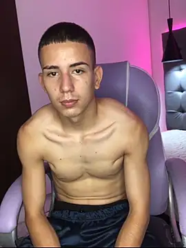 JackSwan18 online show from October 10, 3:27 am