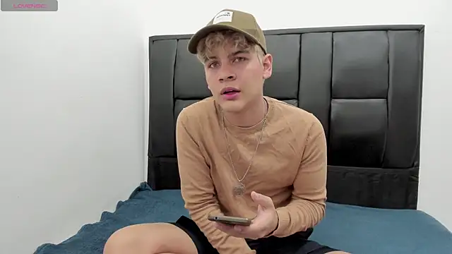 Snapshot of Javierdisousa chatting on September 10, 3:50 am Javierdisousa online show from September 10, 3:50 am