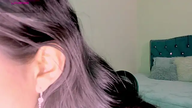 linda alana online show from February 4, 12:08 am