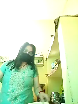 Snapshot of heenage chatting on February 10, 2:52 am heenage online show from February 10, 2:52 am