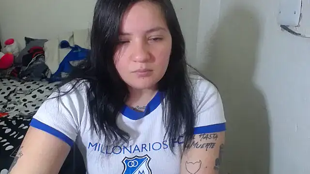 Snapshot of shopyymessyy chatting on November 13, 8:30 pm shopyymessyy online show from November 13, 8:30 pm