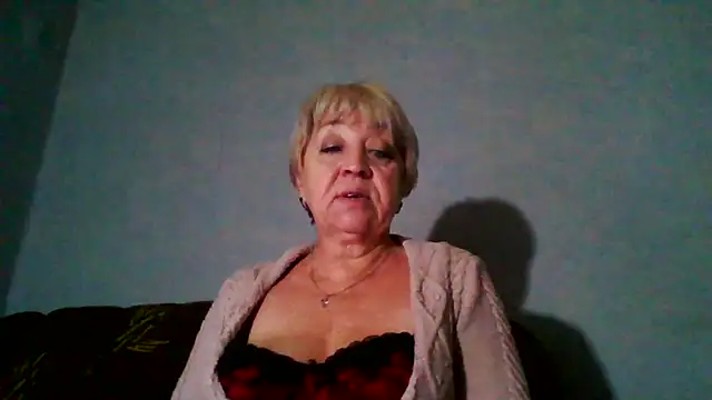 Snapshot of AnjelElinor chatting on November 15, 6:59 pm AnjelElinor online show from November 15, 6:59 pm