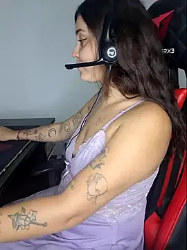 luuhcat09 online show from January 16, 1:48 am