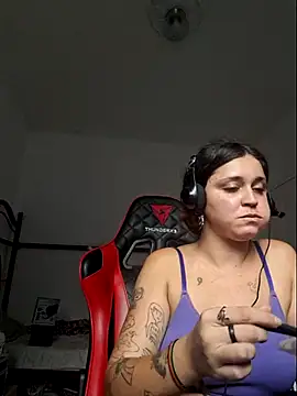 luuhcat09 online show from October 31, 6:20 pm