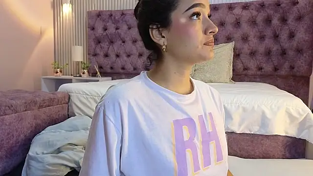 EMILYY FOXY online show from December 15, 6:56 pm