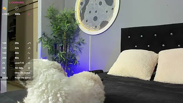 Snapshot of jordan_mayers02 chatting on November 19, 10:04 am jordan mayers02 online show from November 19, 10:04 am