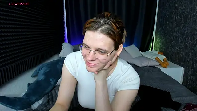 KIKI Krash online show from January 25, 5:40 pm