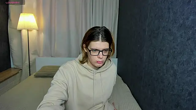 KIKI Krash online show from March 8, 10:22 am